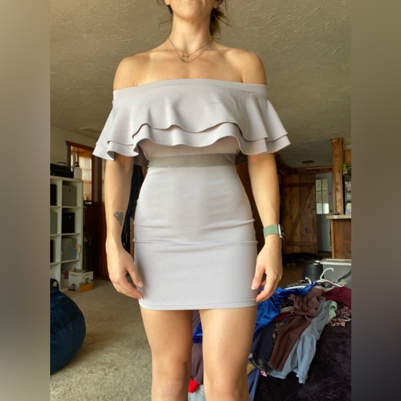 Off the shoulder dress - Picture 1 of 2